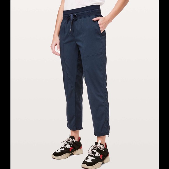 Lululemon Dance Studio crop 25” - Picture 1 of 9